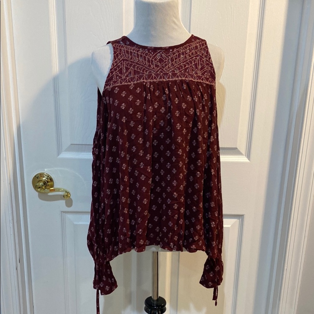 Lucky brand cold shoulder top large